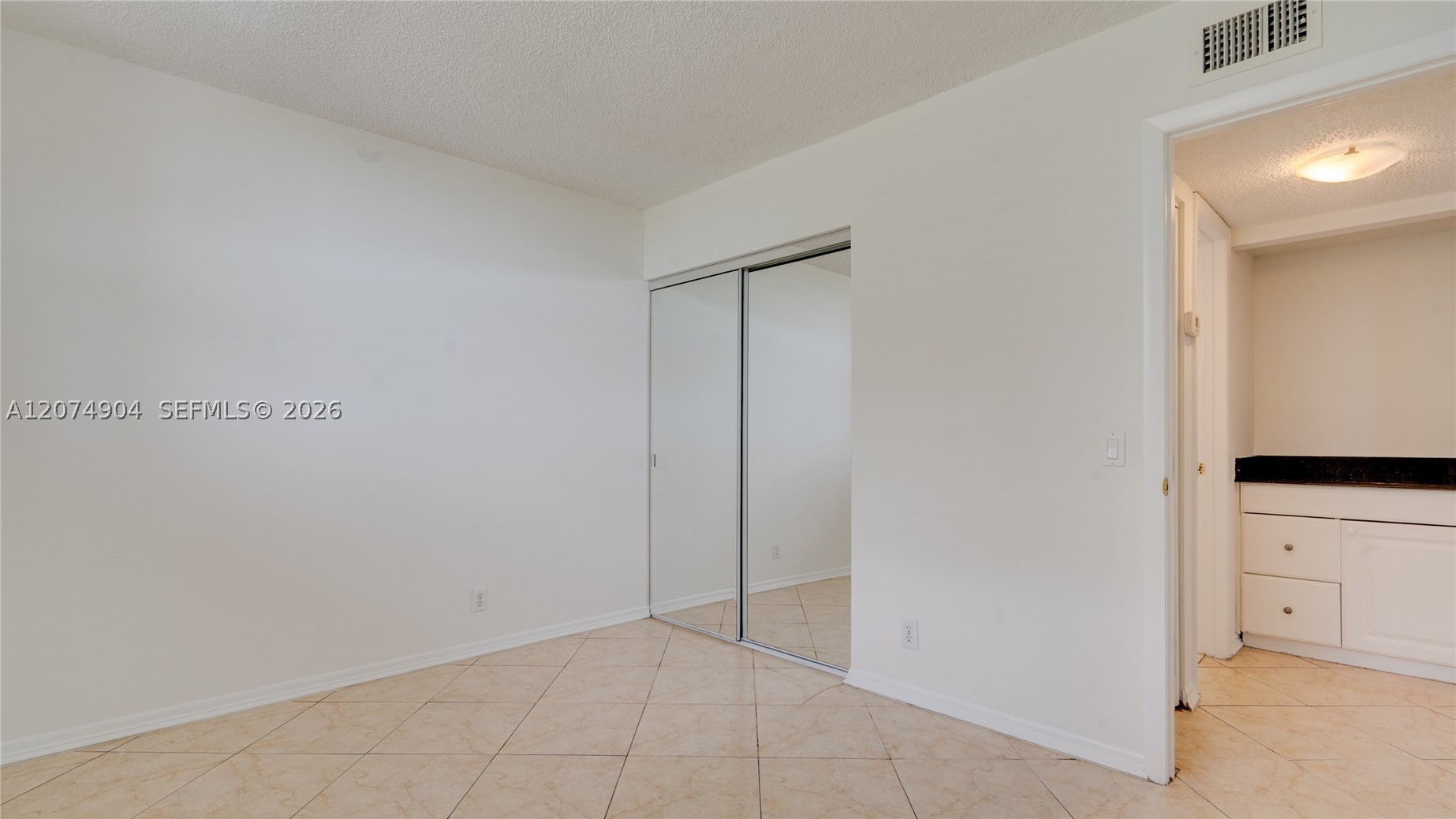 114 Lake Emerald Dr 409 Property Photo 11
