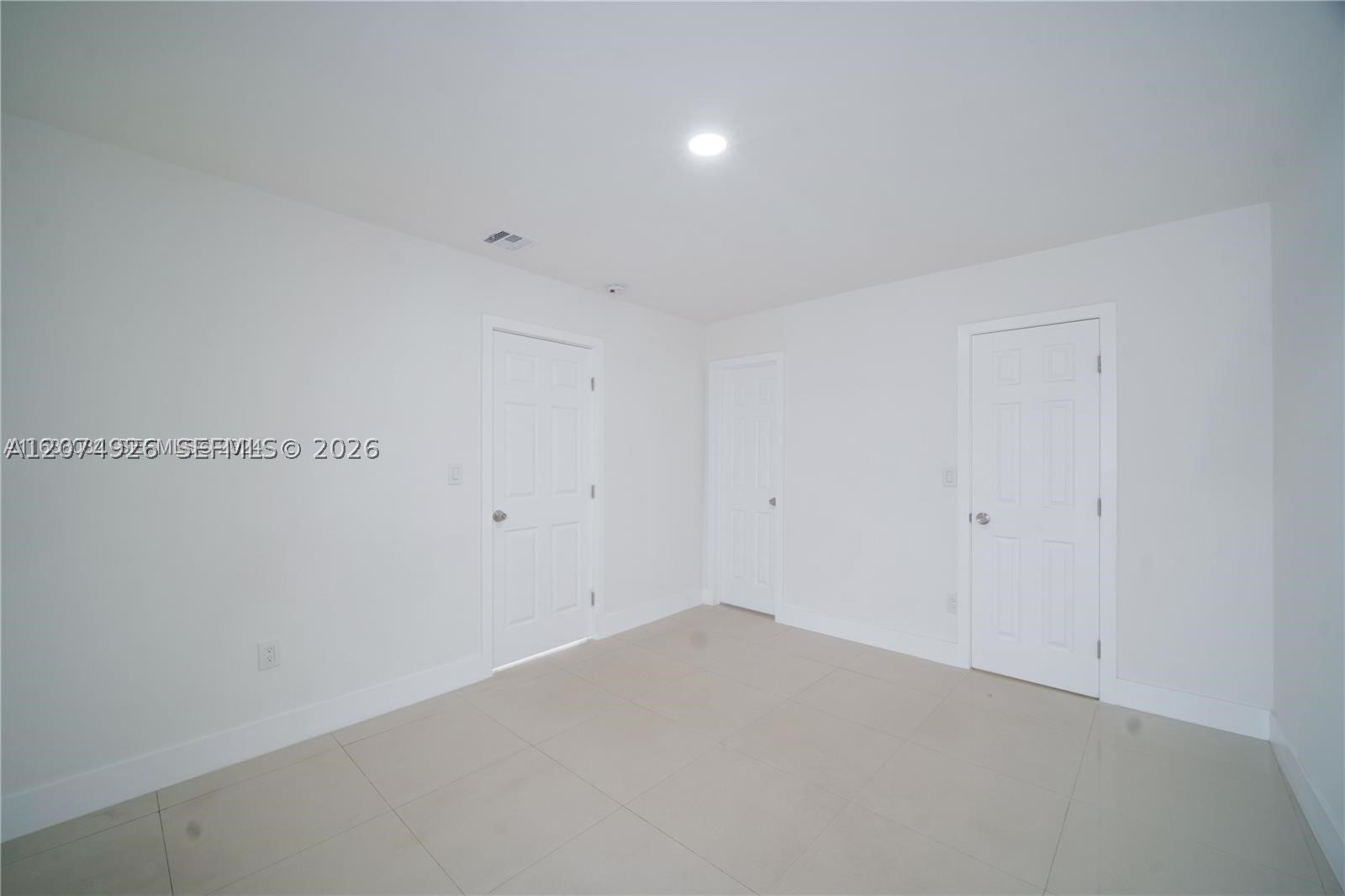 2388-2390 Ne 173rd St Property Photo 17