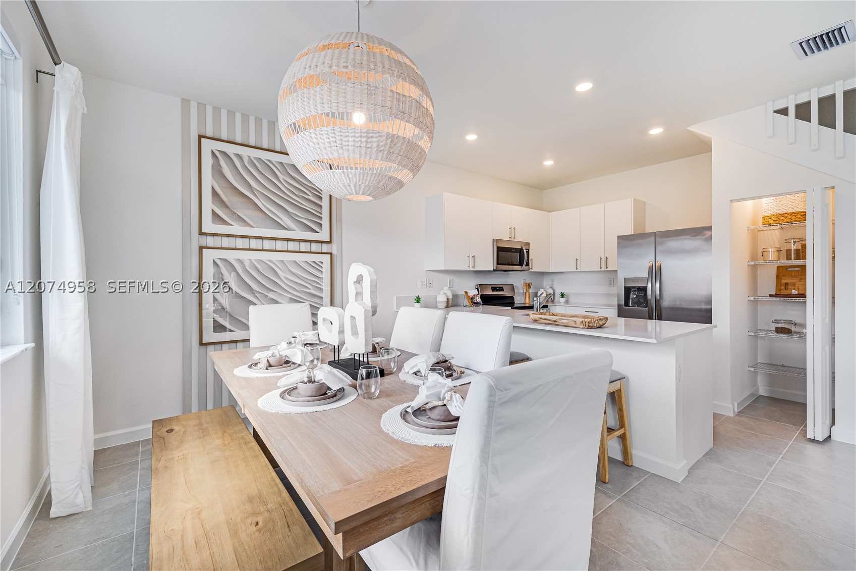 A12074958 Property Photo 5