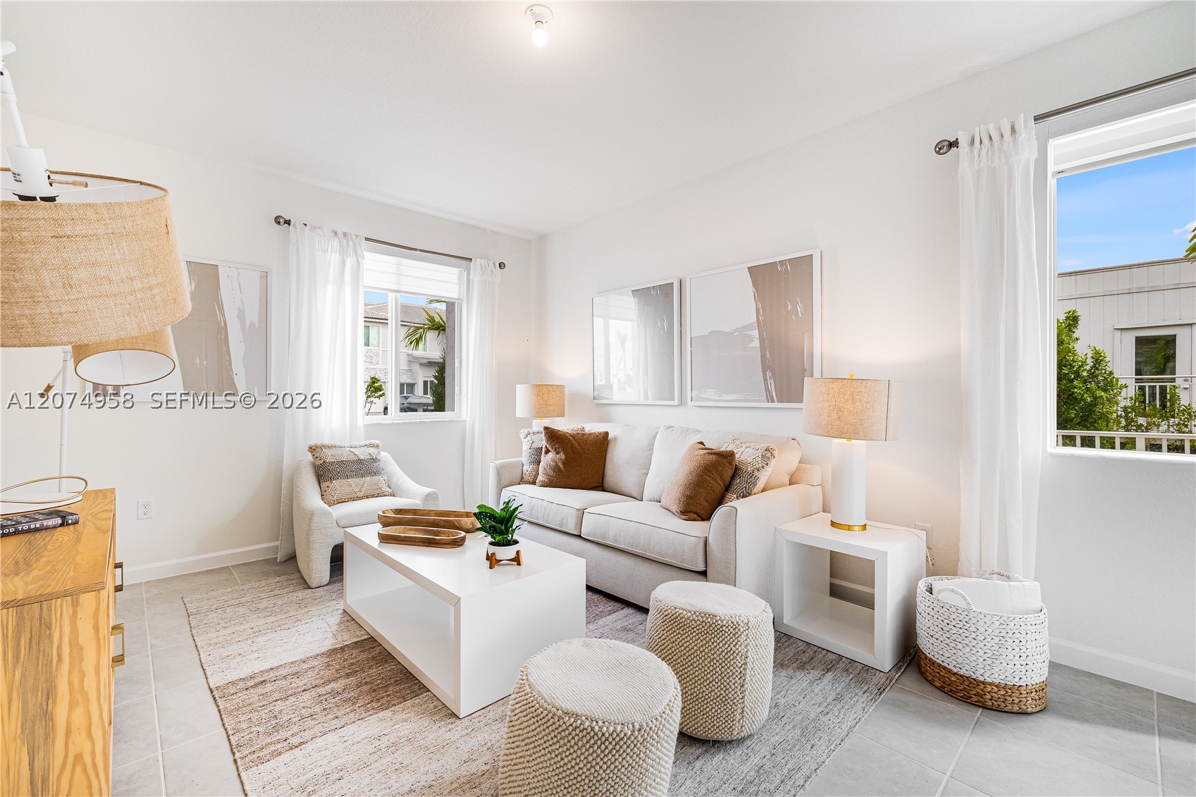 A12074958 Property Photo 11