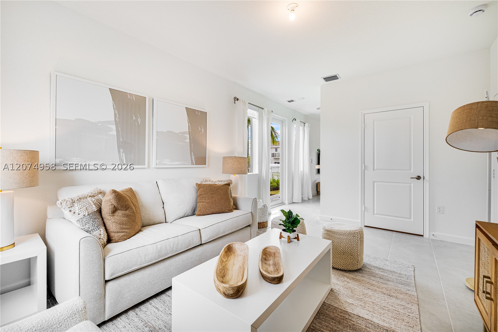 A12074958 Property Photo 12