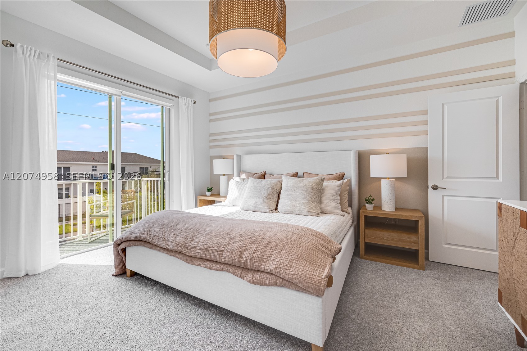 A12074958 Property Photo 15
