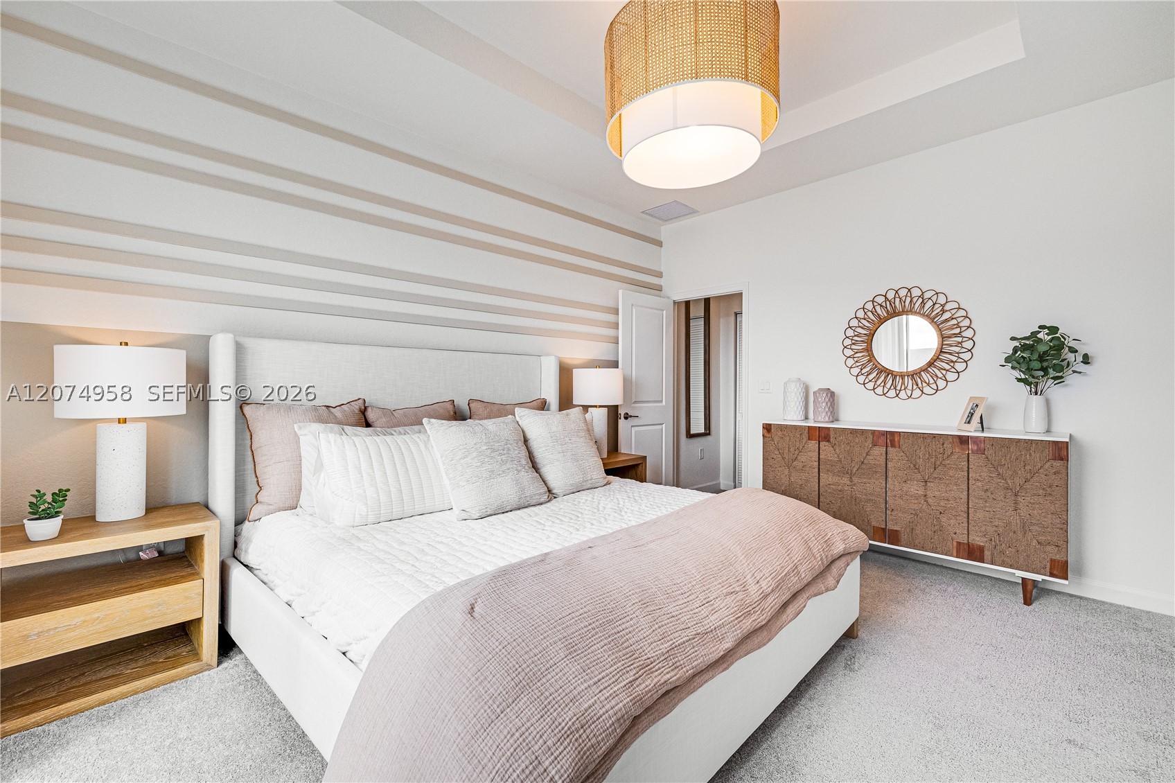 A12074958 Property Photo 17
