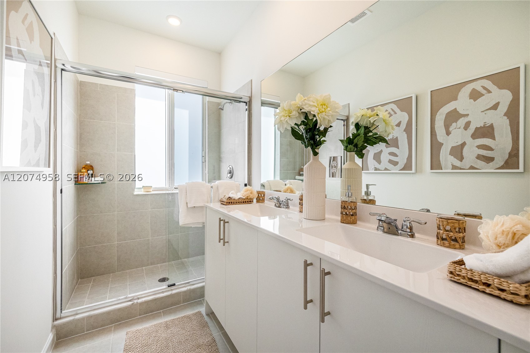 A12074958 Property Photo 19