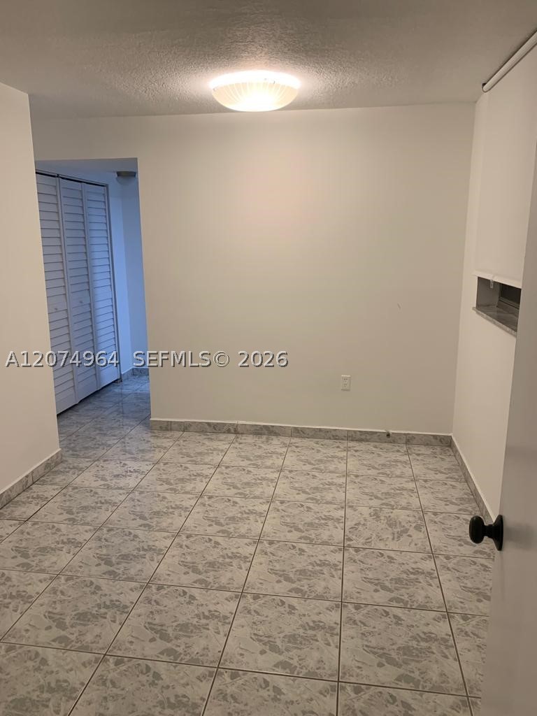 1990 Marseille Dr 206 Property Photo 14
