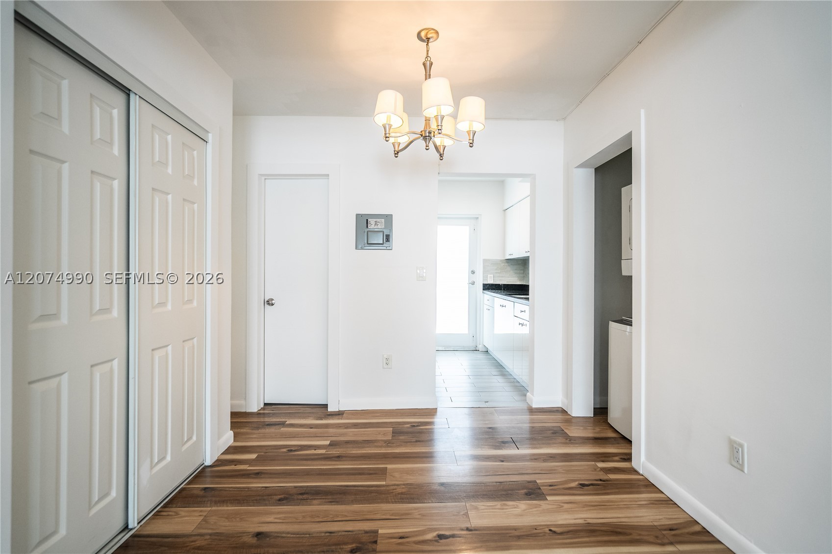 1120 Euclid Ave 9 Property Photo 6