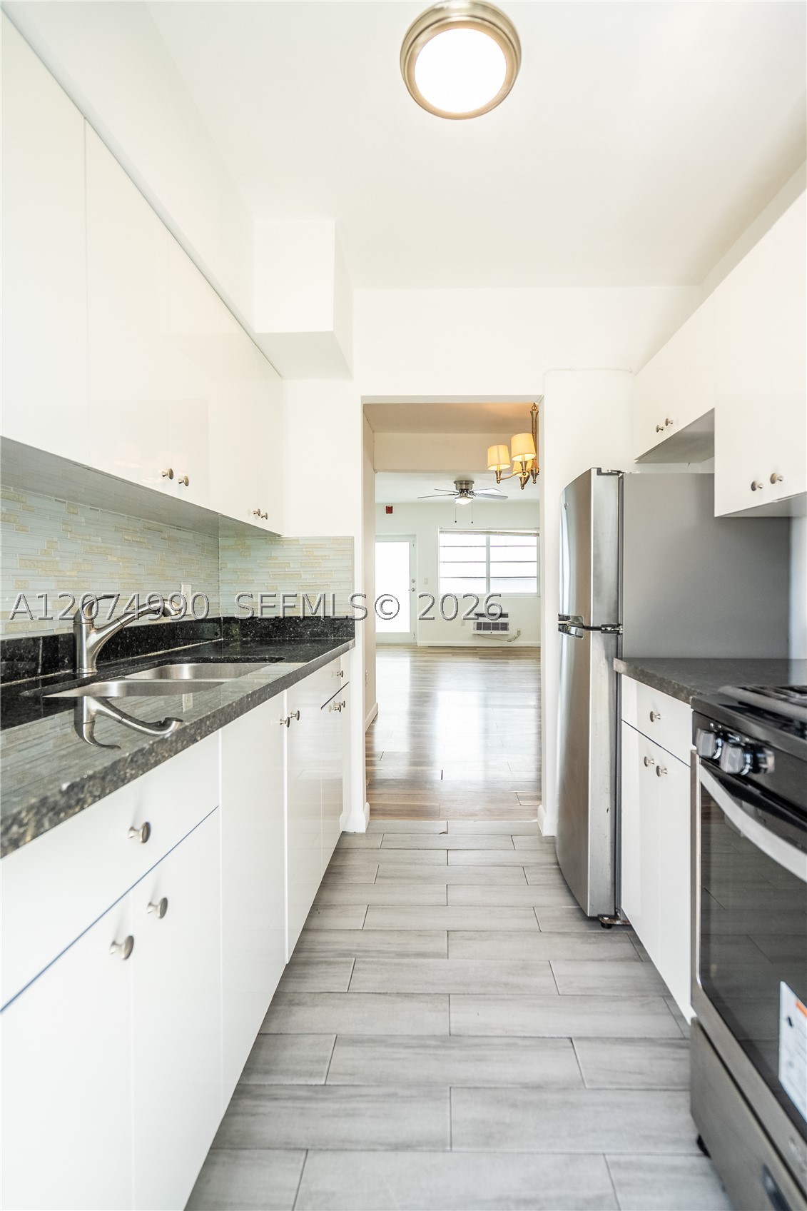 1120 Euclid Ave 9 Property Photo 8