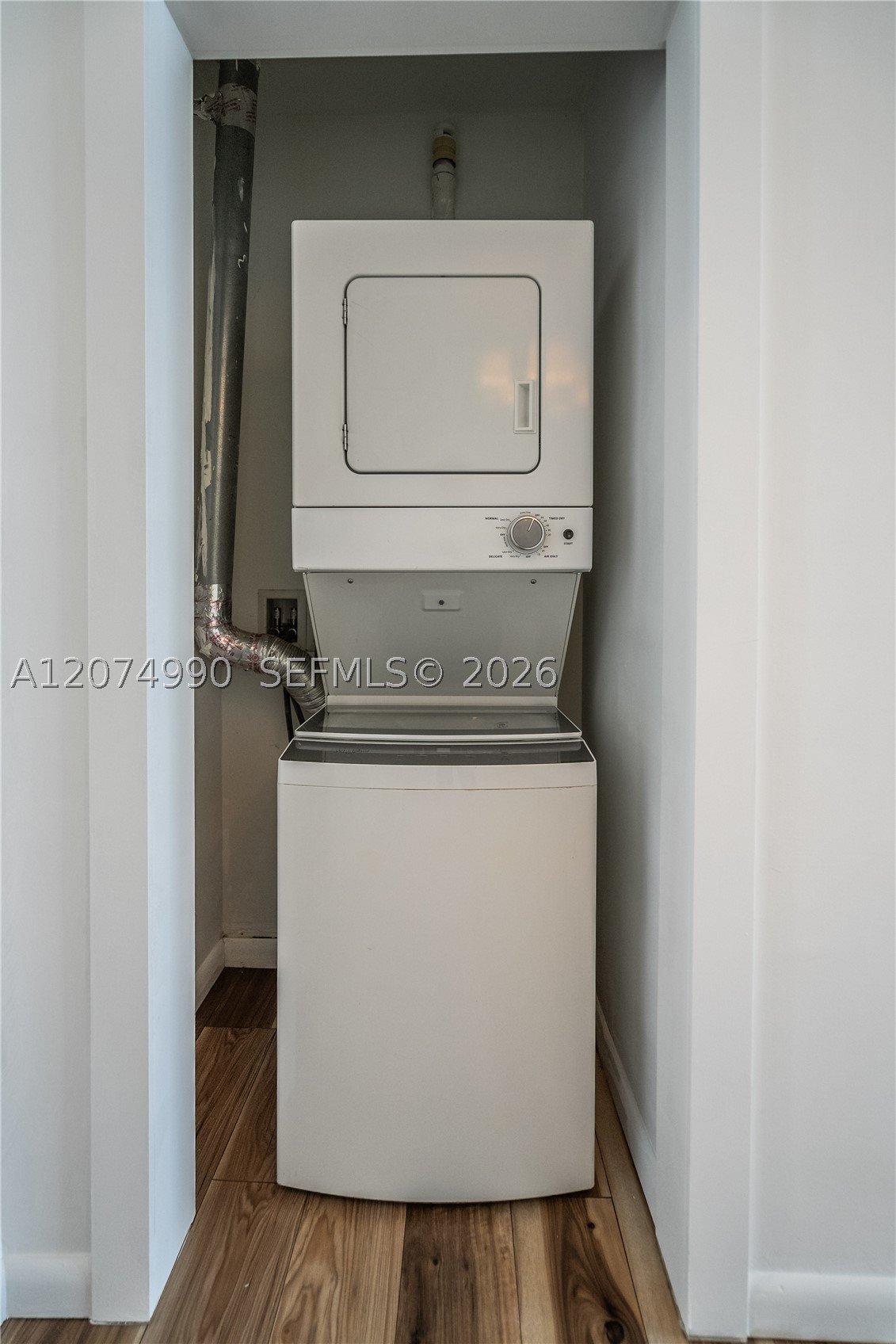 1120 Euclid Ave 9 Property Photo 12