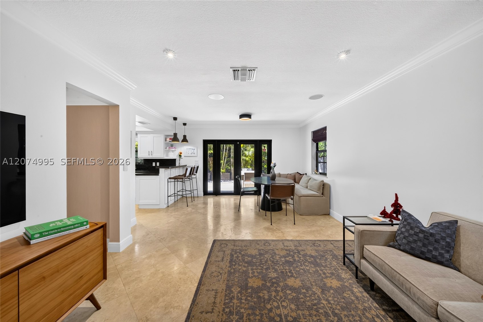 1043 Alfonso Ave Property Photo 15