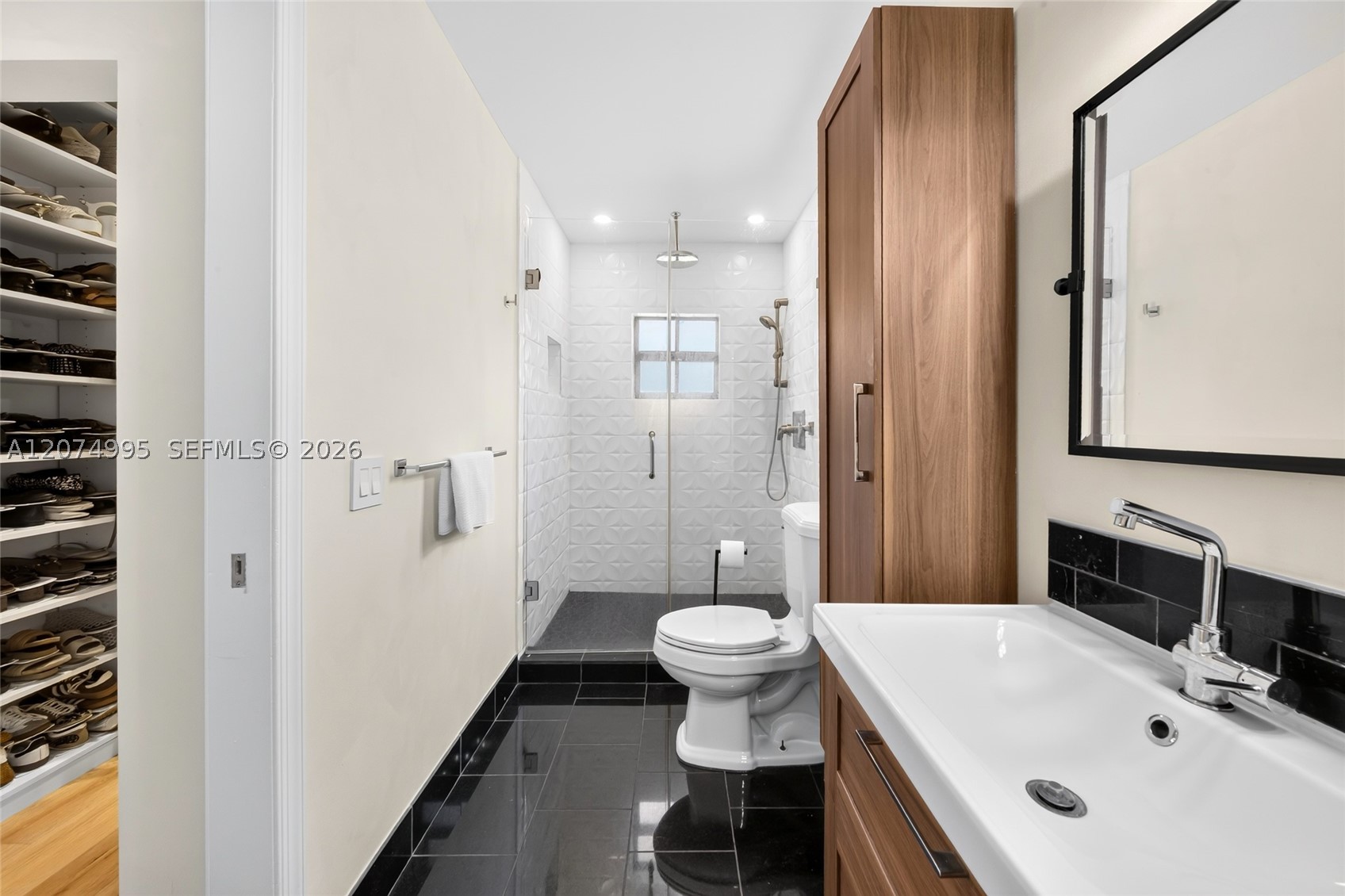 1043 Alfonso Ave Property Photo 25
