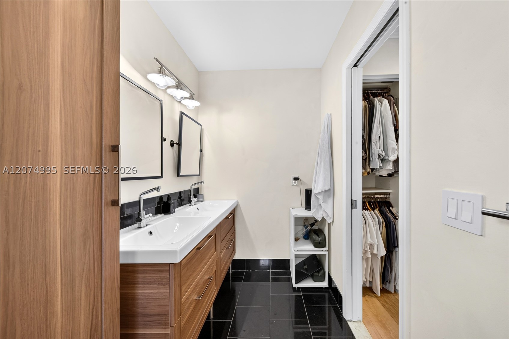 1043 Alfonso Ave Property Photo 29