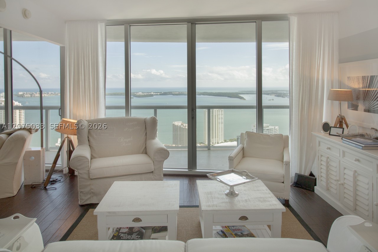 465 Brickell Ave 4703 Property Photo 1