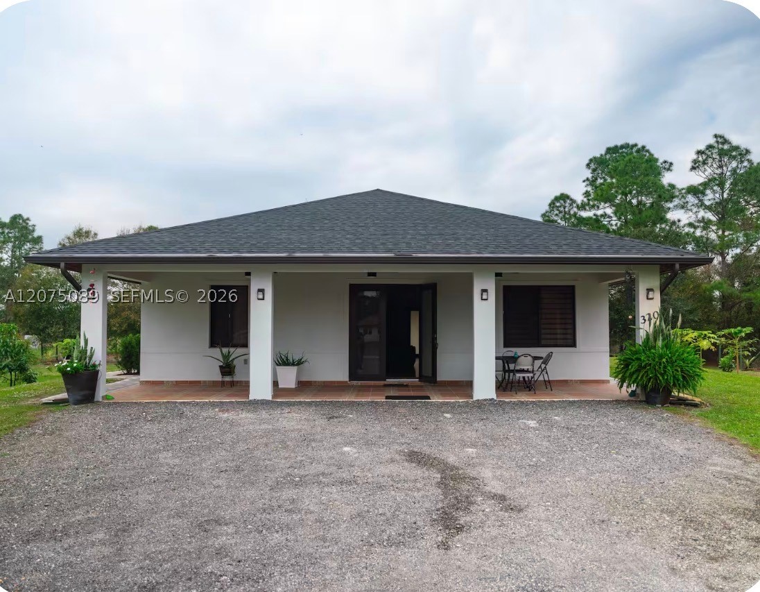320 N Palomino St. Property Photo 1
