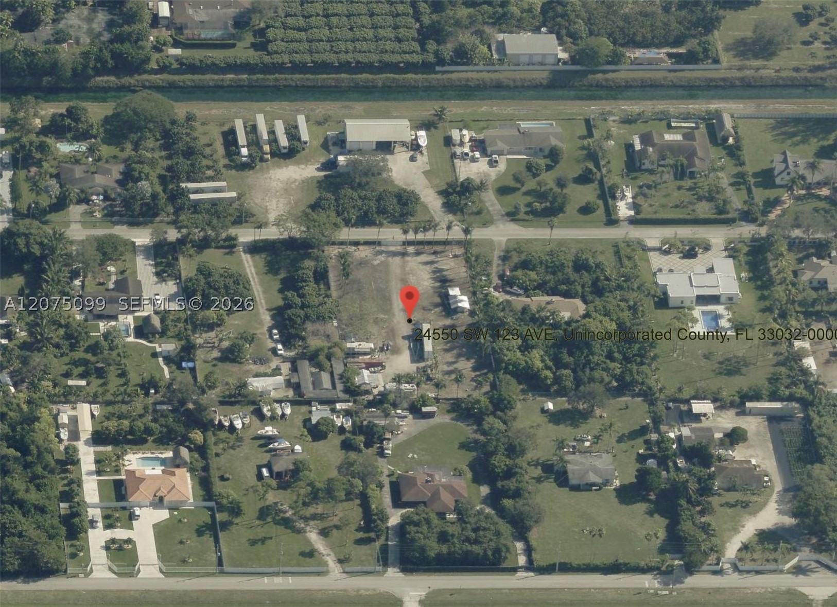 24480 Property Photo 2