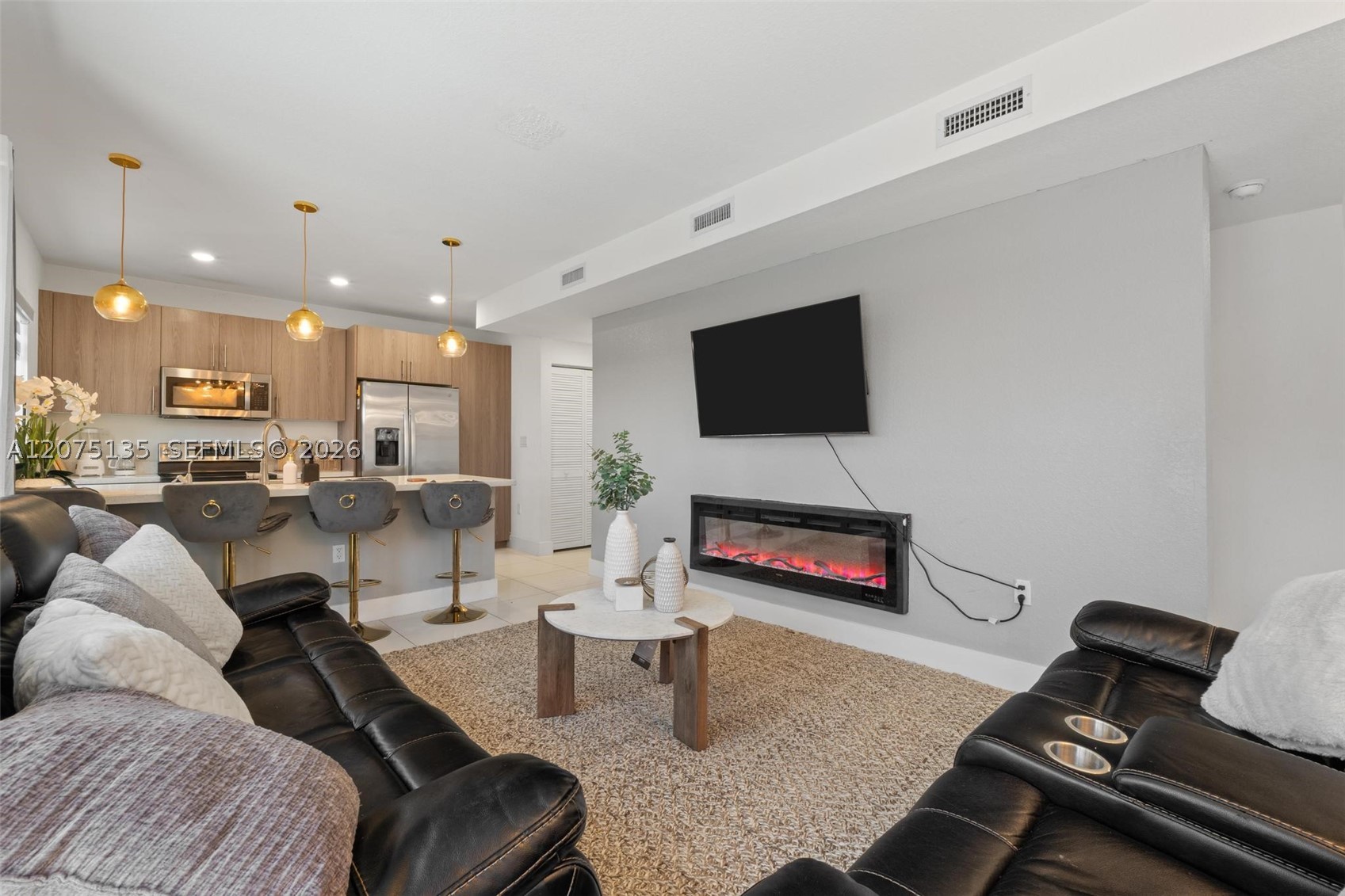 A12075135 Property Photo 9