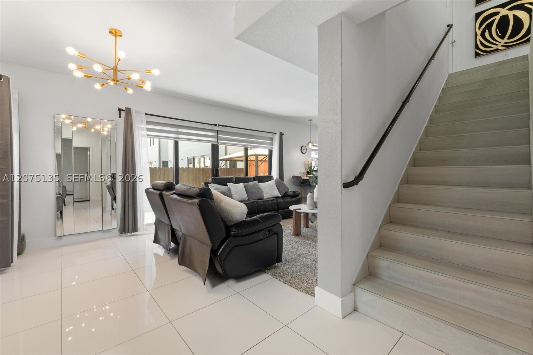 A12075135 Property Photo 11