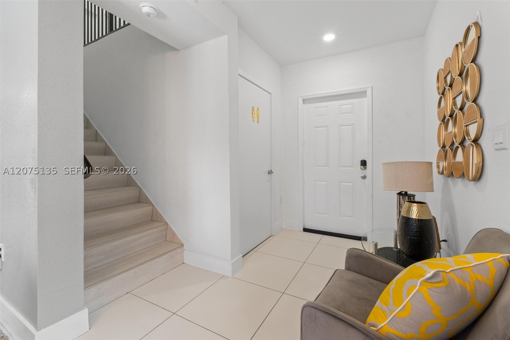 A12075135 Property Photo 12