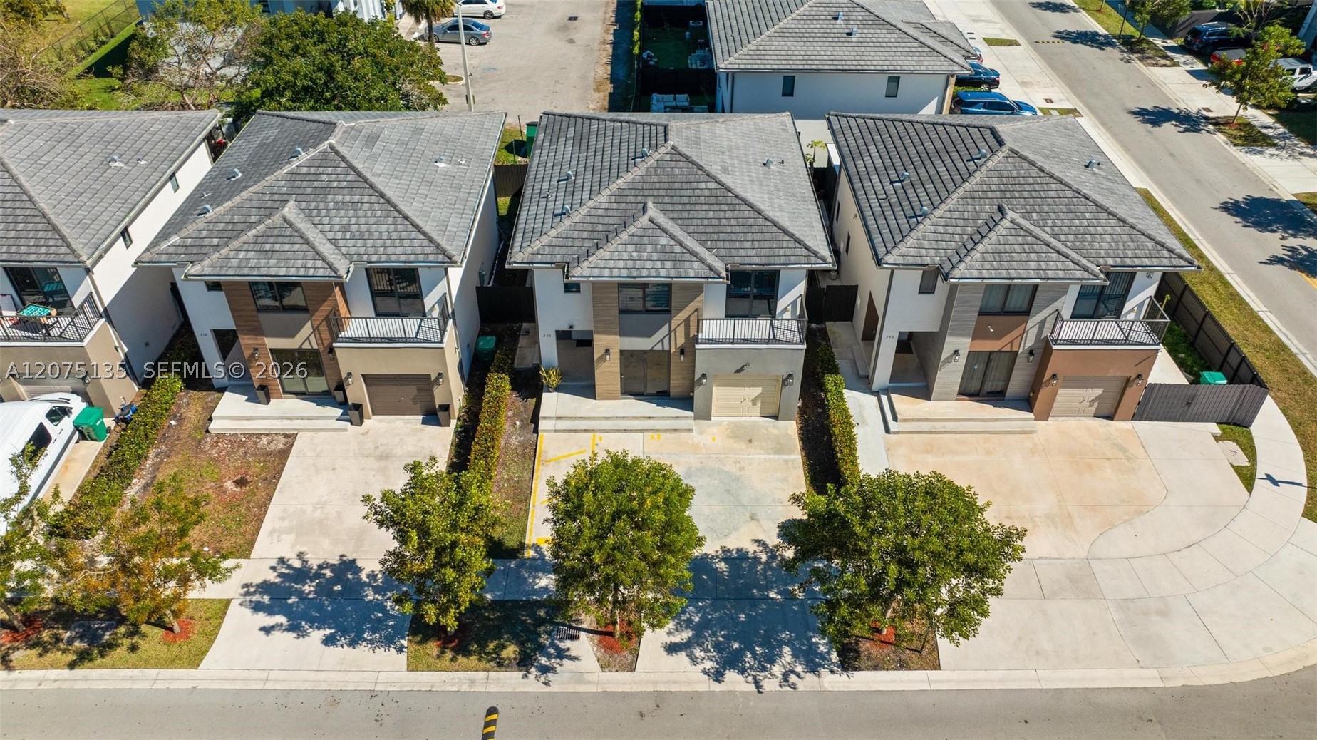 A12075135 Property Photo 33