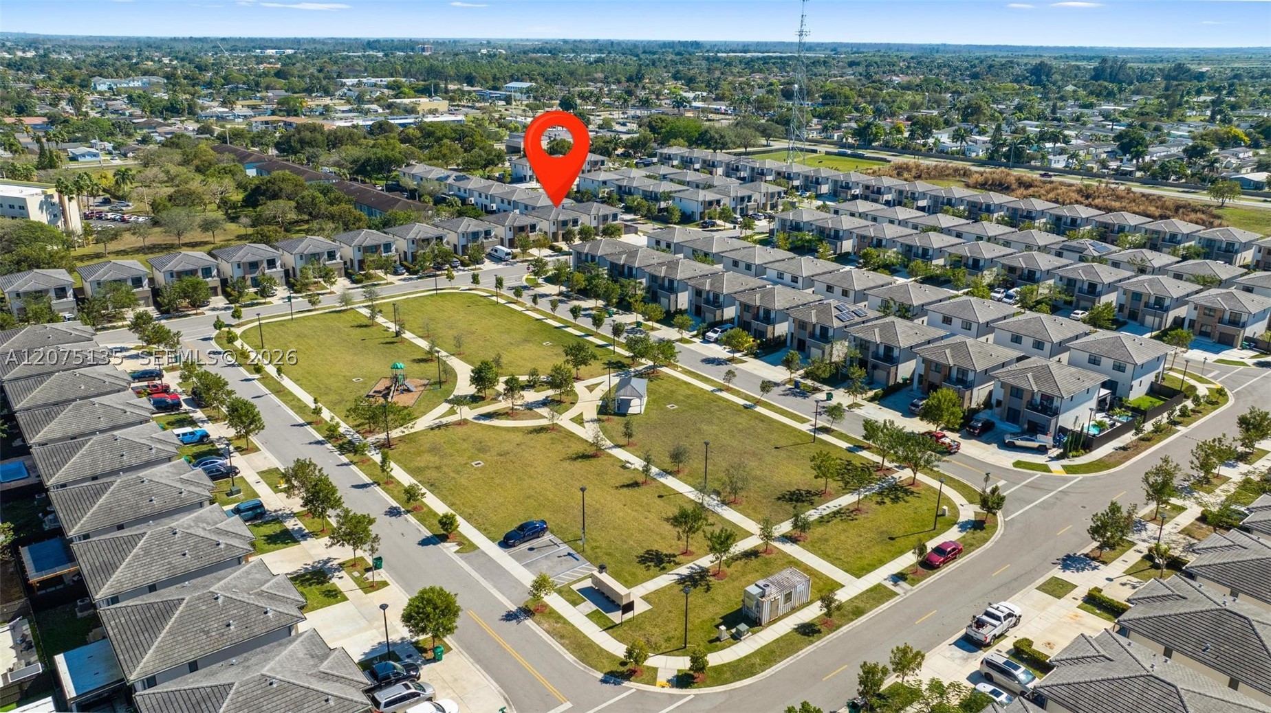 A12075135 Property Photo 35