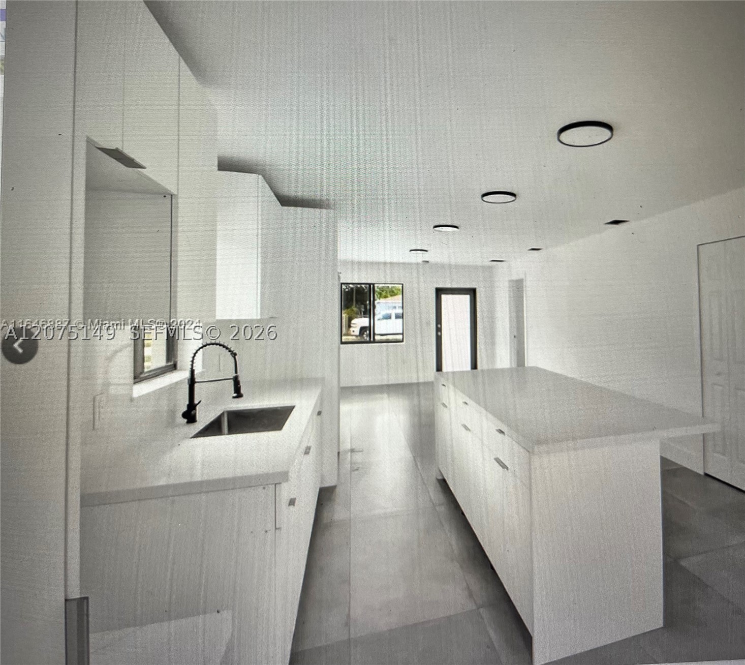 2421 Nw 152nd Ter Property Photo 11
