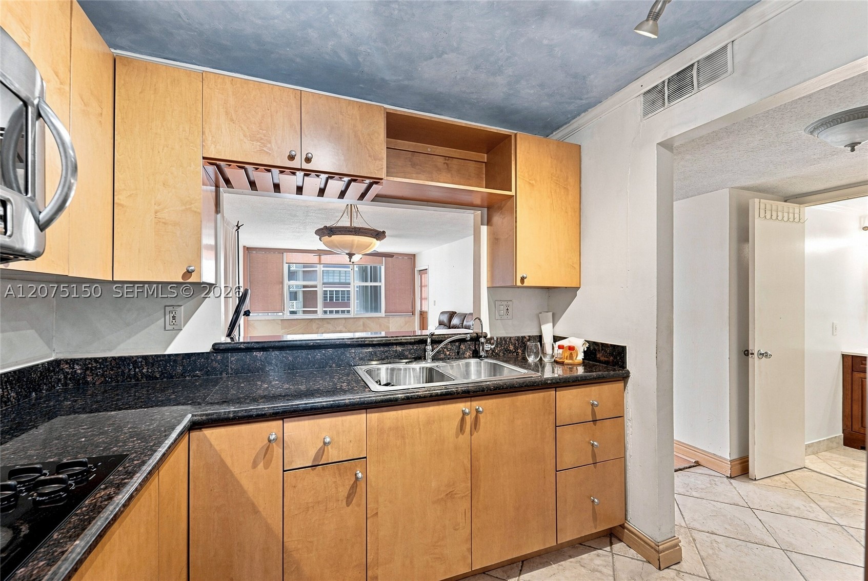 1801 S Ocean Dr 640 Property Photo 10