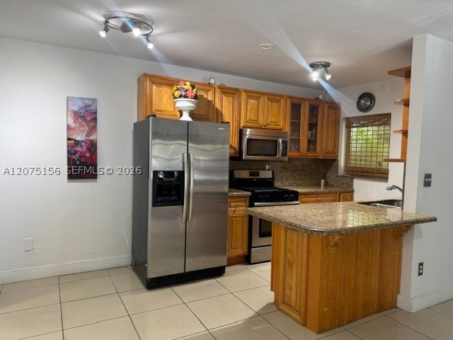 640 Pennsylvania Ave 11 Property Photo 2