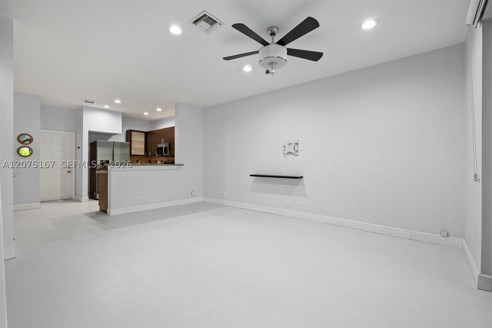 3810 Tree Top Dr Property Photo 12