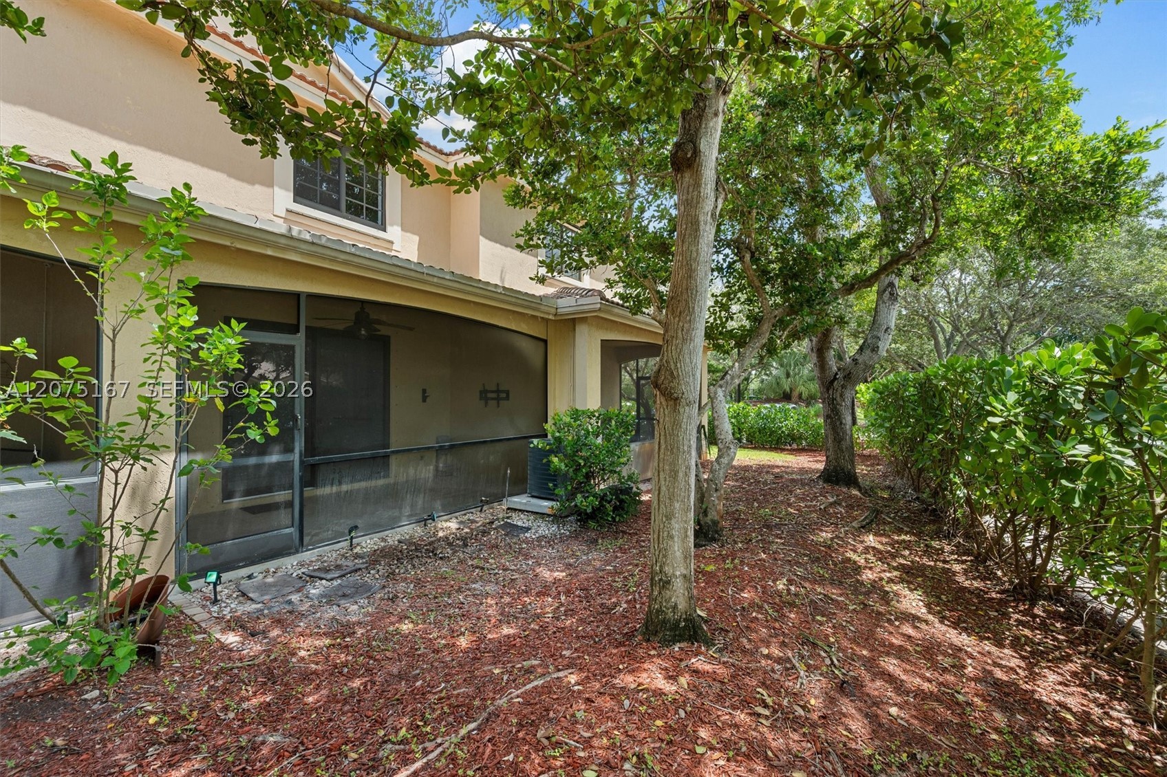 3810 Tree Top Dr Property Photo 16