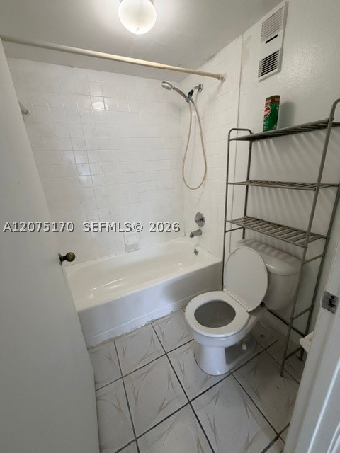 9704 Hammocks Blvd 104 Property Photo 17