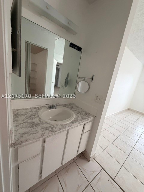 9704 Hammocks Blvd 104 Property Photo 18