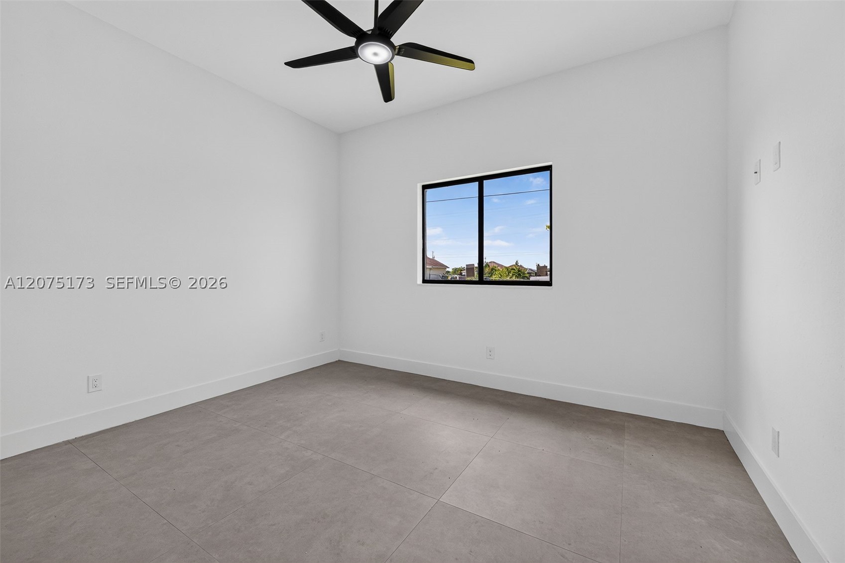 1728 Kismet Pkwy W Property Photo 20