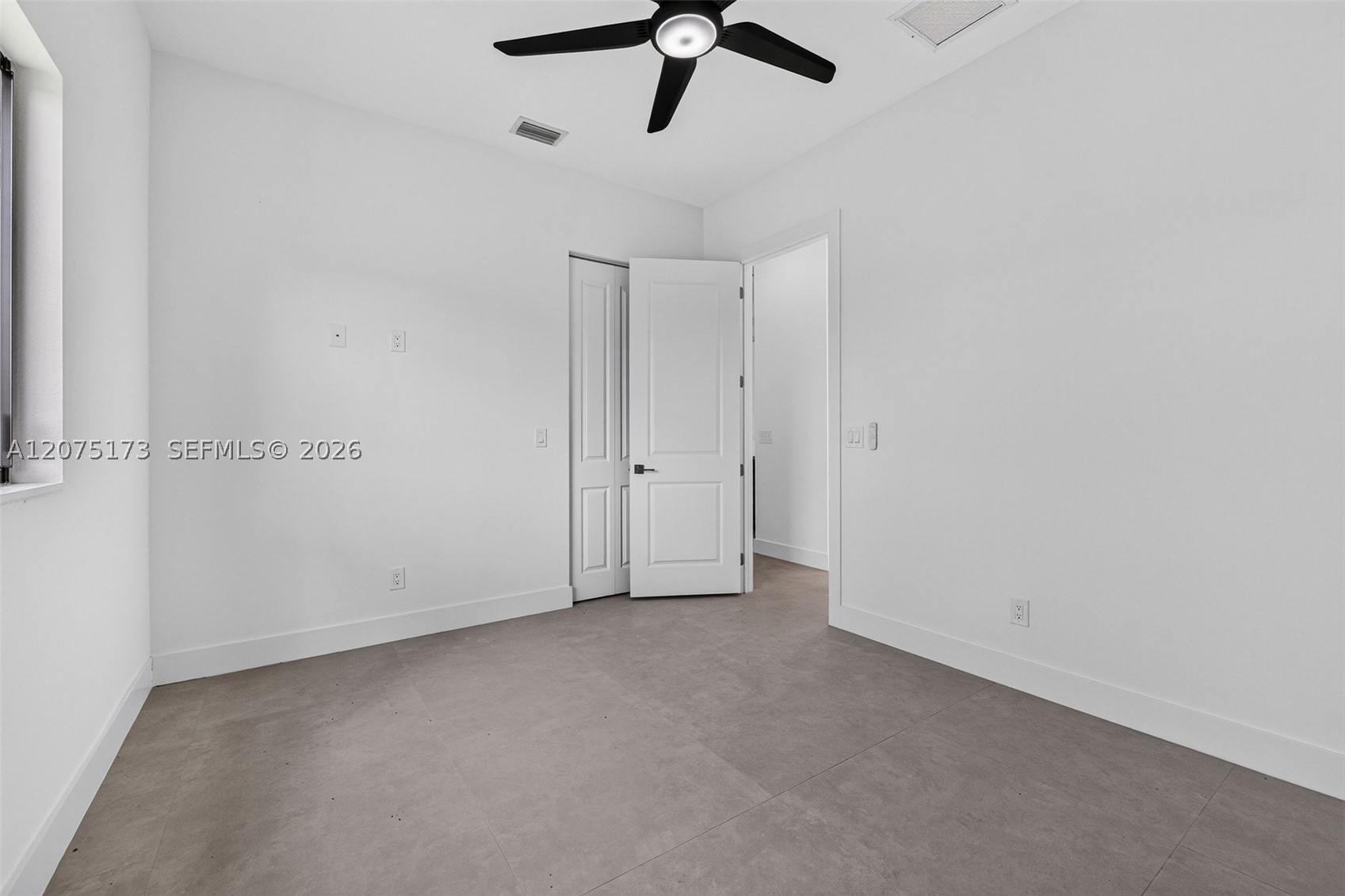 1728 Kismet Pkwy W Property Photo 22