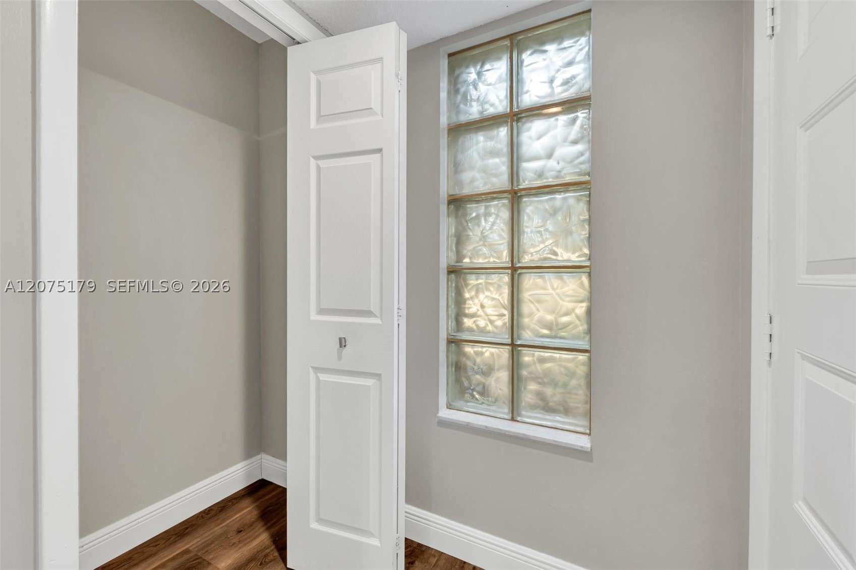 402 Lakeview Dr 201 Property Photo 7