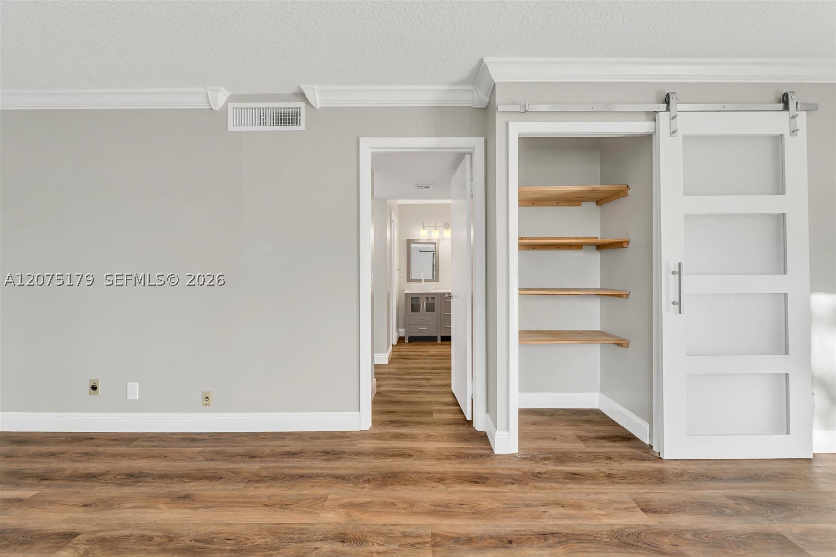 402 Lakeview Dr 201 Property Photo 12