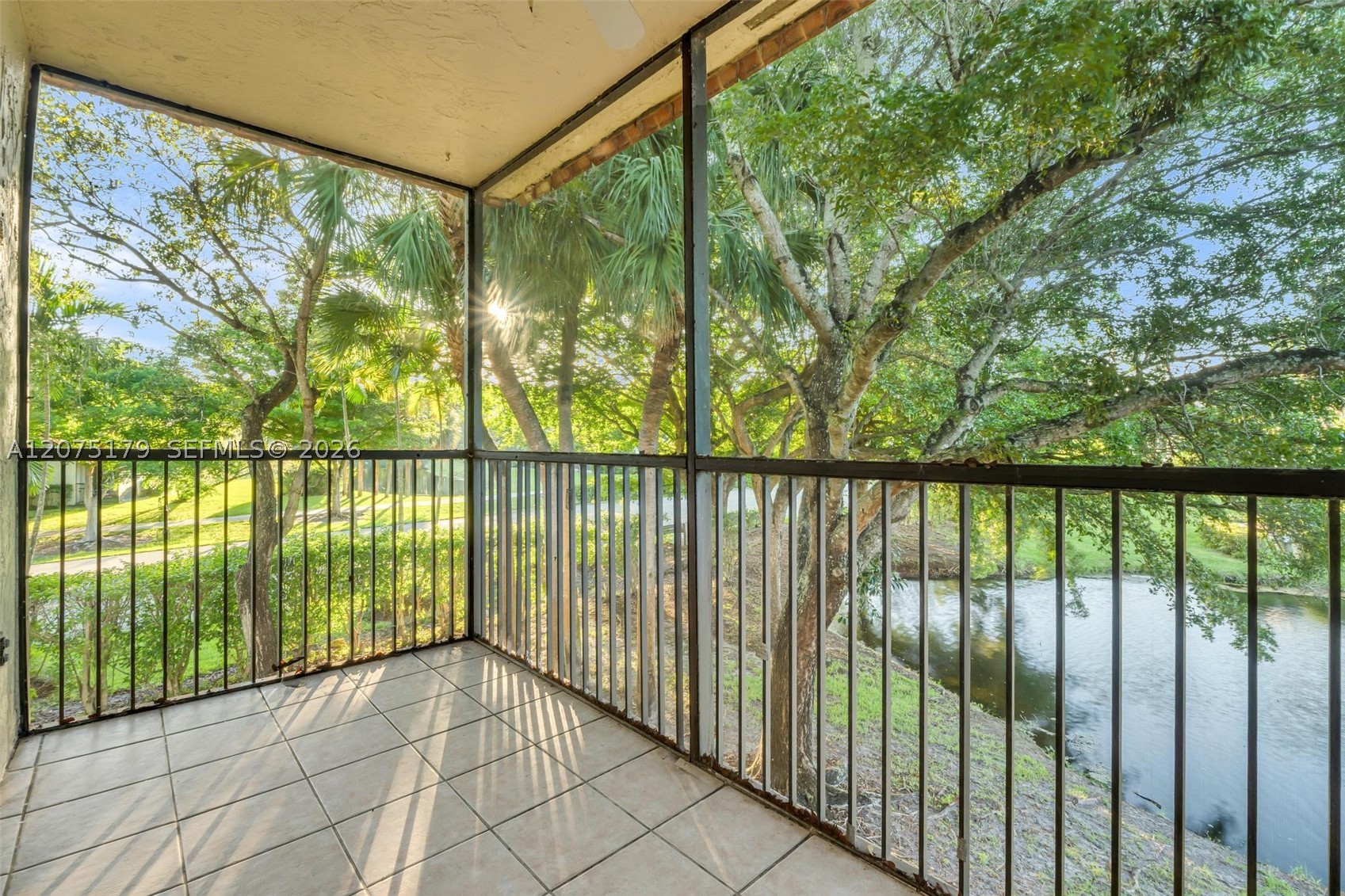 402 Lakeview Dr 201 Property Photo 20