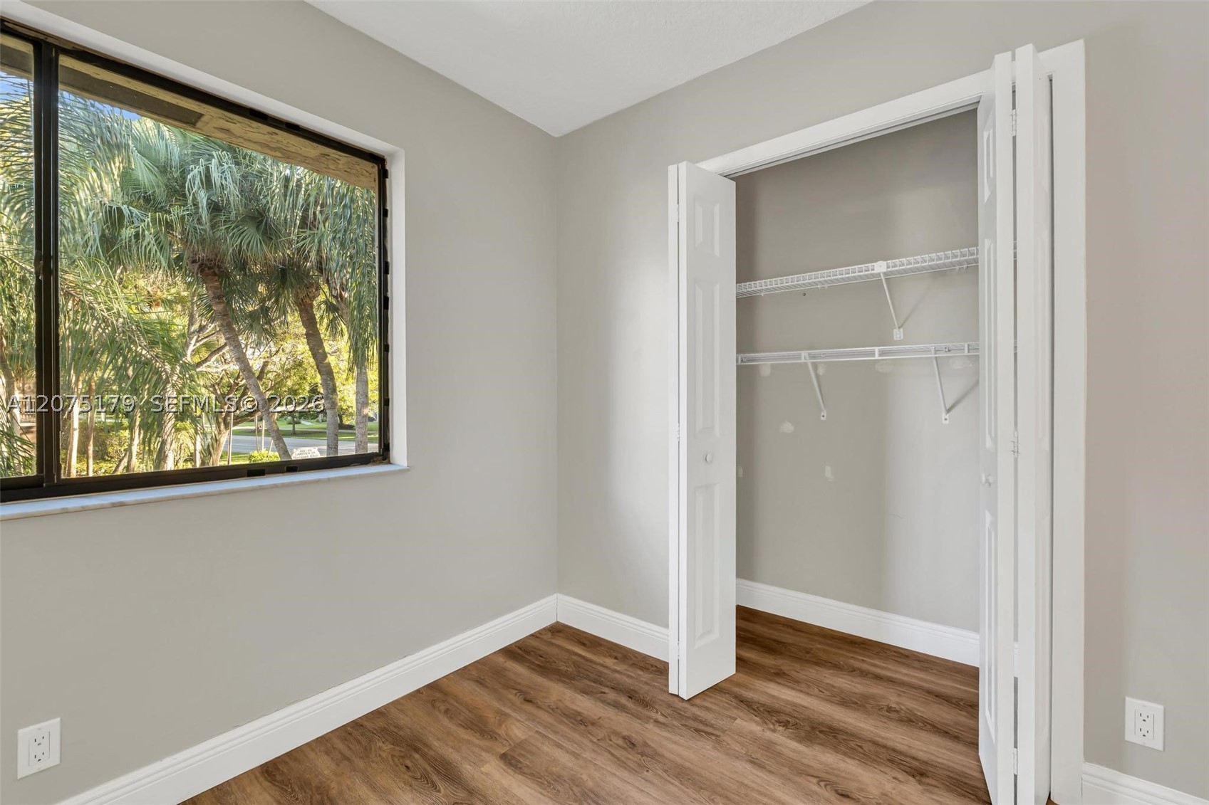 402 Lakeview Dr 201 Property Photo 22