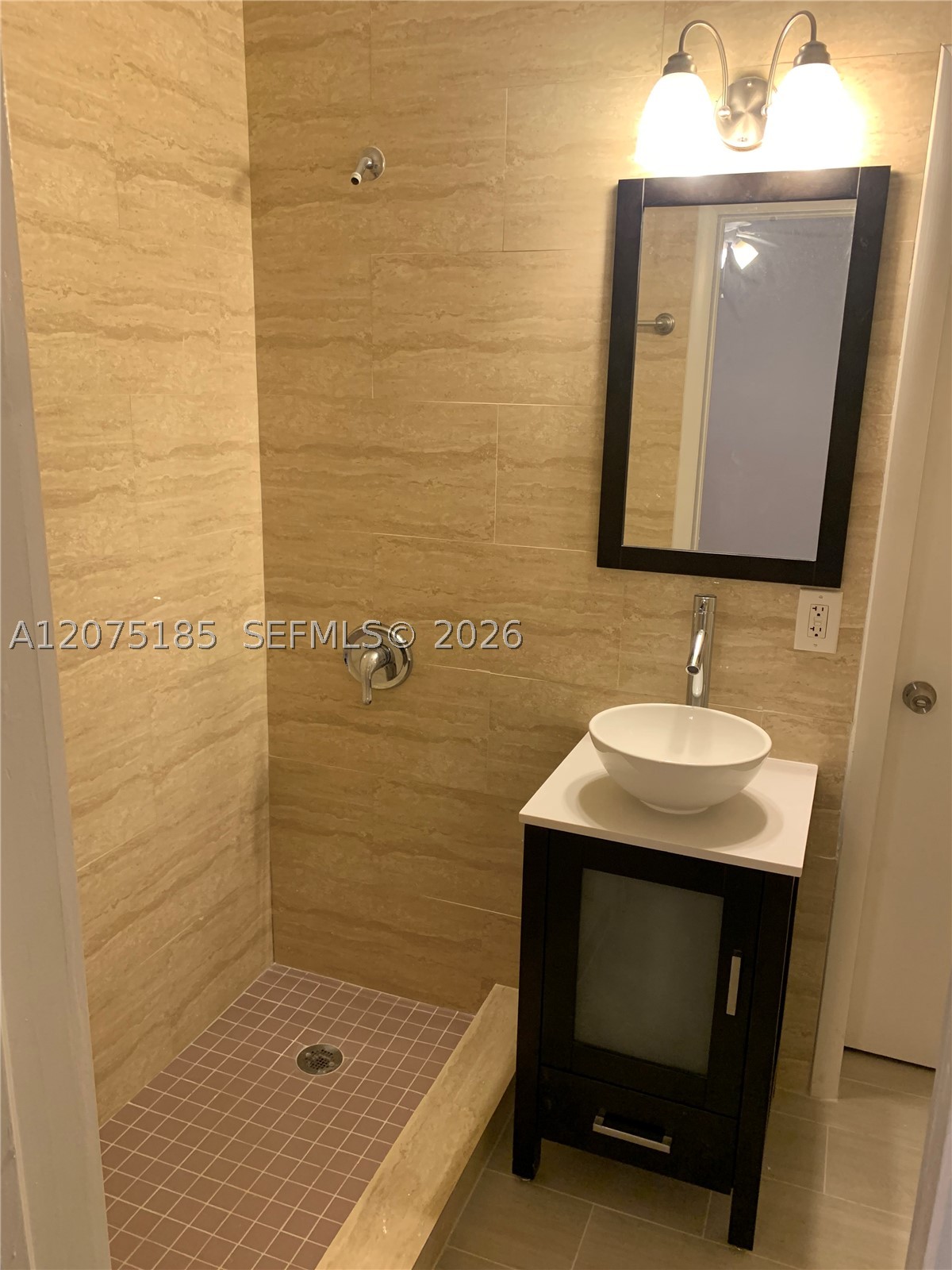315 Majorca Av 3 Property Photo 9