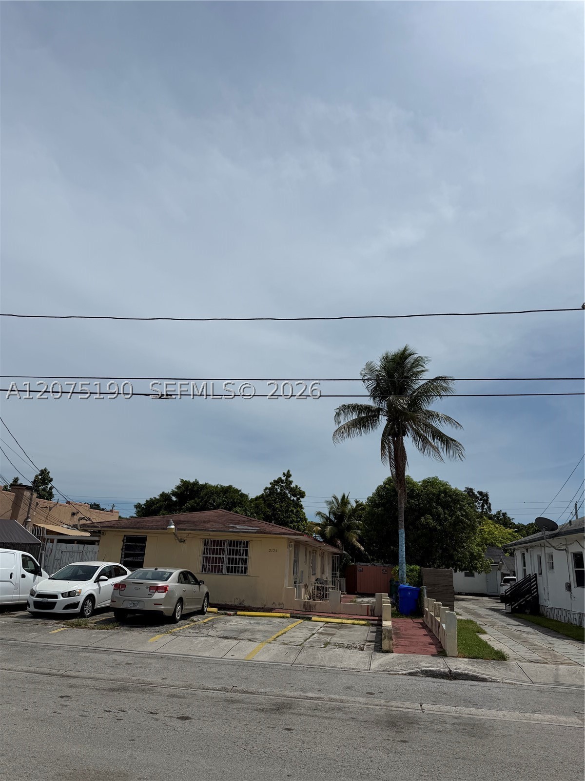 2124 NW 27th St Property Photo 1