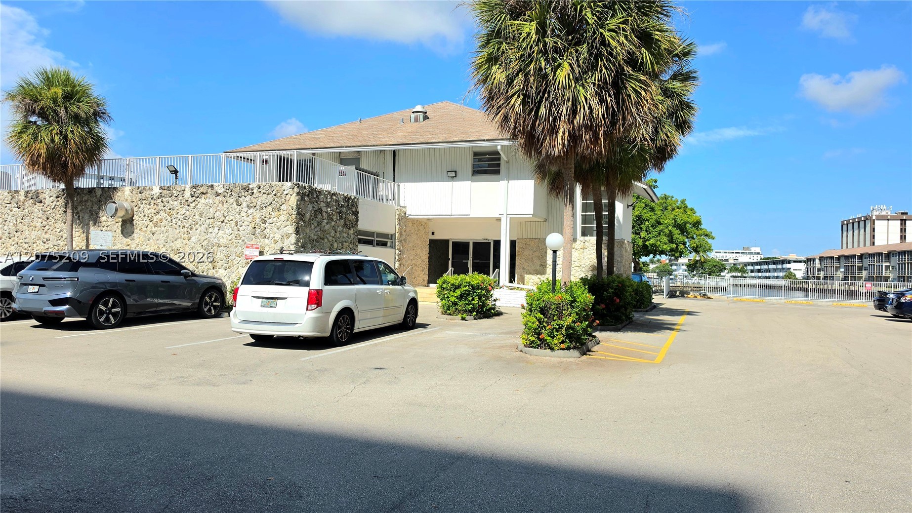 1849 S Ocean Dr 202 Property Photo 30
