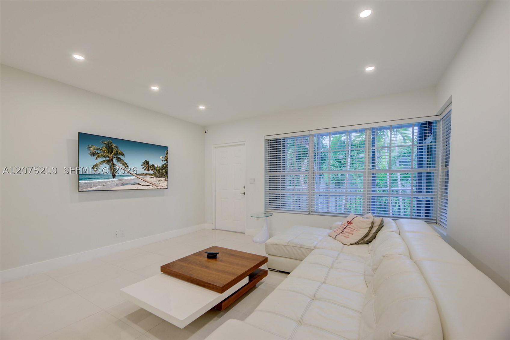 1125 99th St 12 Property Photo 4