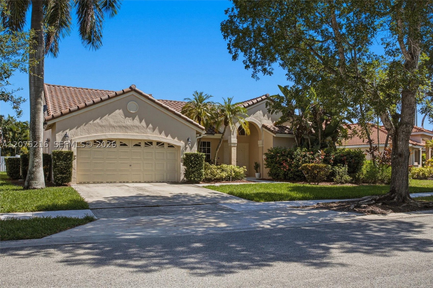 609 Verona Pl Property Photo 2