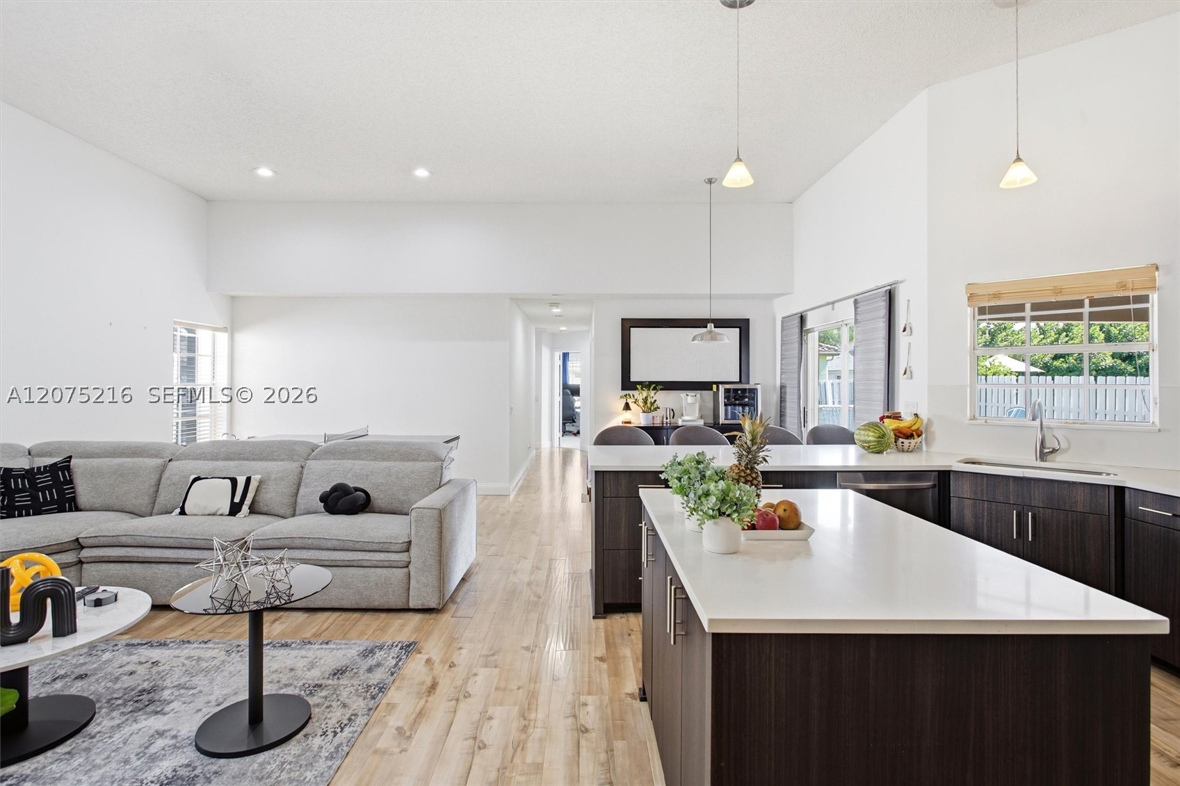 609 Verona Pl Property Photo 15