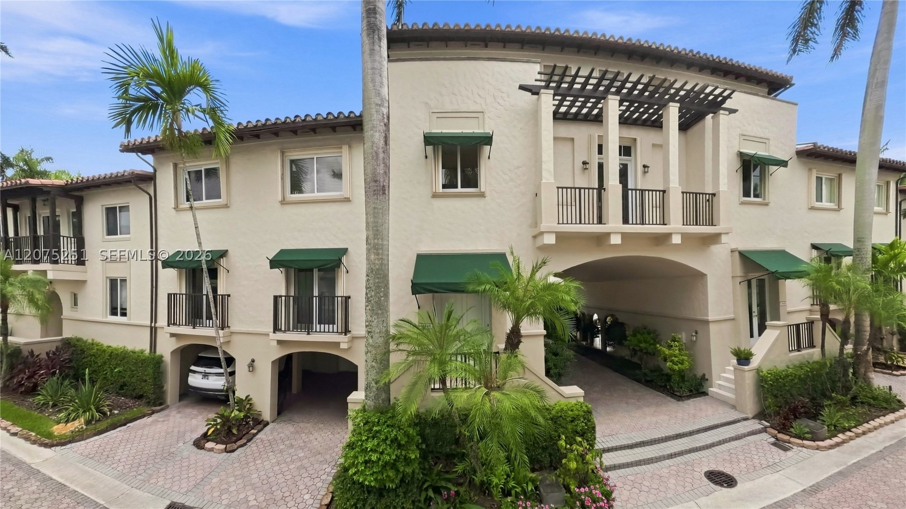 13626 Deering Bay Dr Property Photo 4