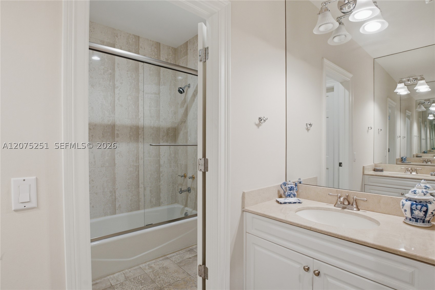 13626 Deering Bay Dr Property Photo 29