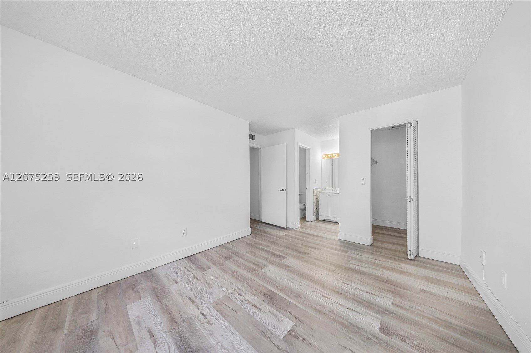 1237 Sw 46th Ave 806 Property Photo 17
