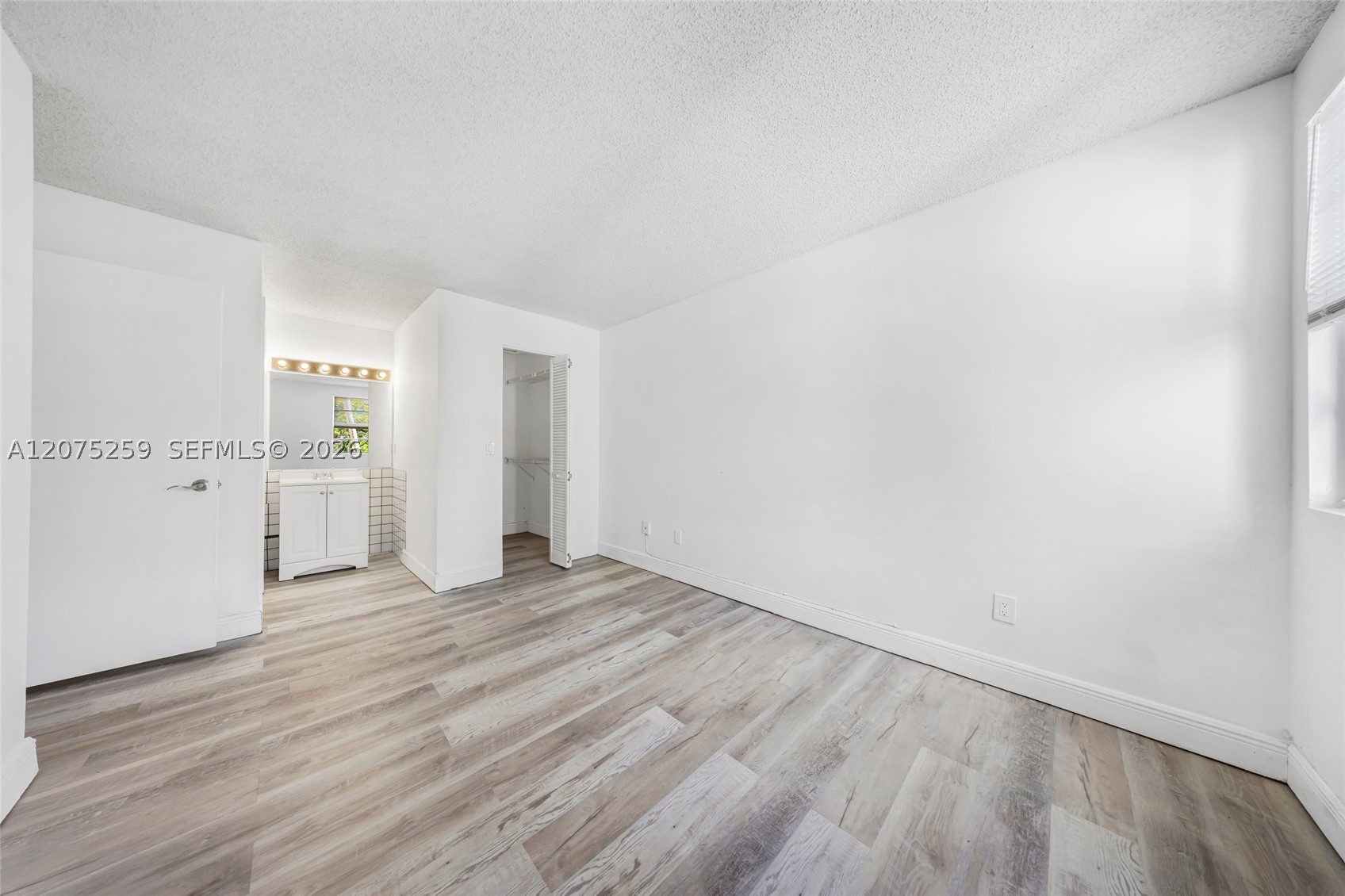 1237 Sw 46th Ave 806 Property Photo 18