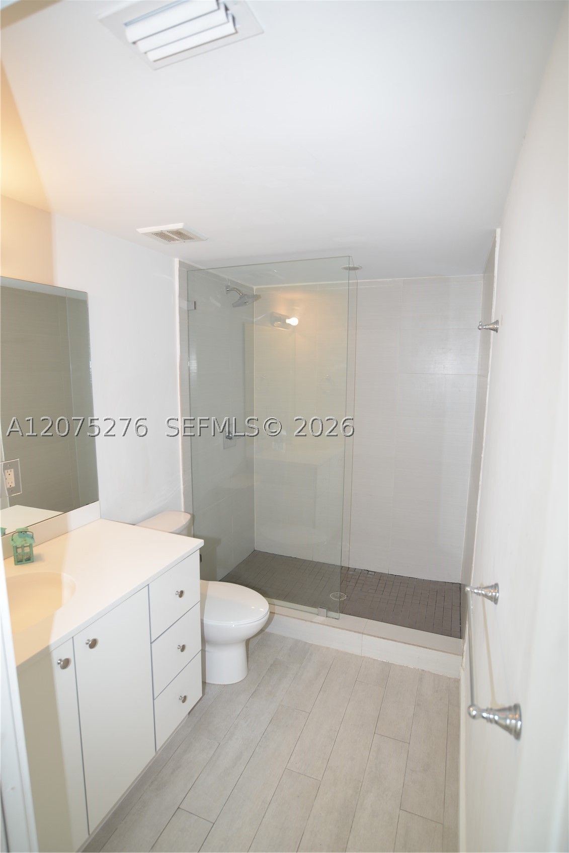 1601 Meridian Ave 101 Property Photo 6
