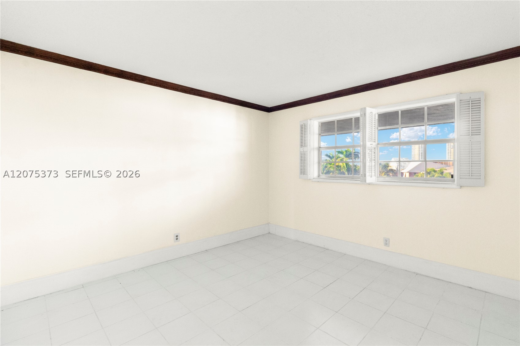 455 Paradise Isle Blvd 402 Property Photo 13