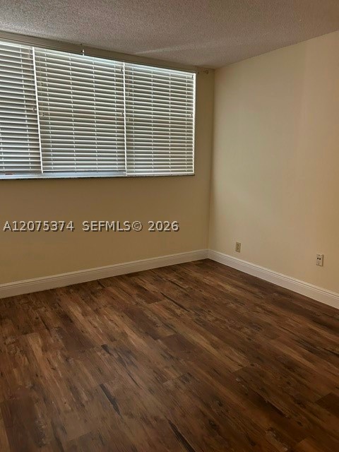 1811 Sabal Palm Dr 204 Property Photo 6