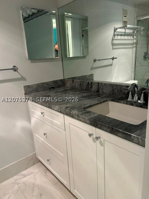 1811 Sabal Palm Dr 204 Property Photo 10